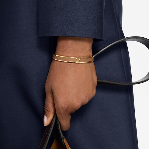 LV Initiales Bracelet S00 in Women's Fashion Jewellery All Fashion Jewellery collections by Louis Vuitton (Product zoom)