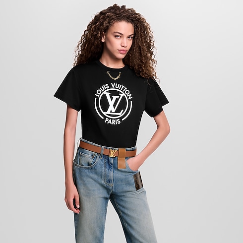 LV Initials 30MM Reversible Belt cropped worn view