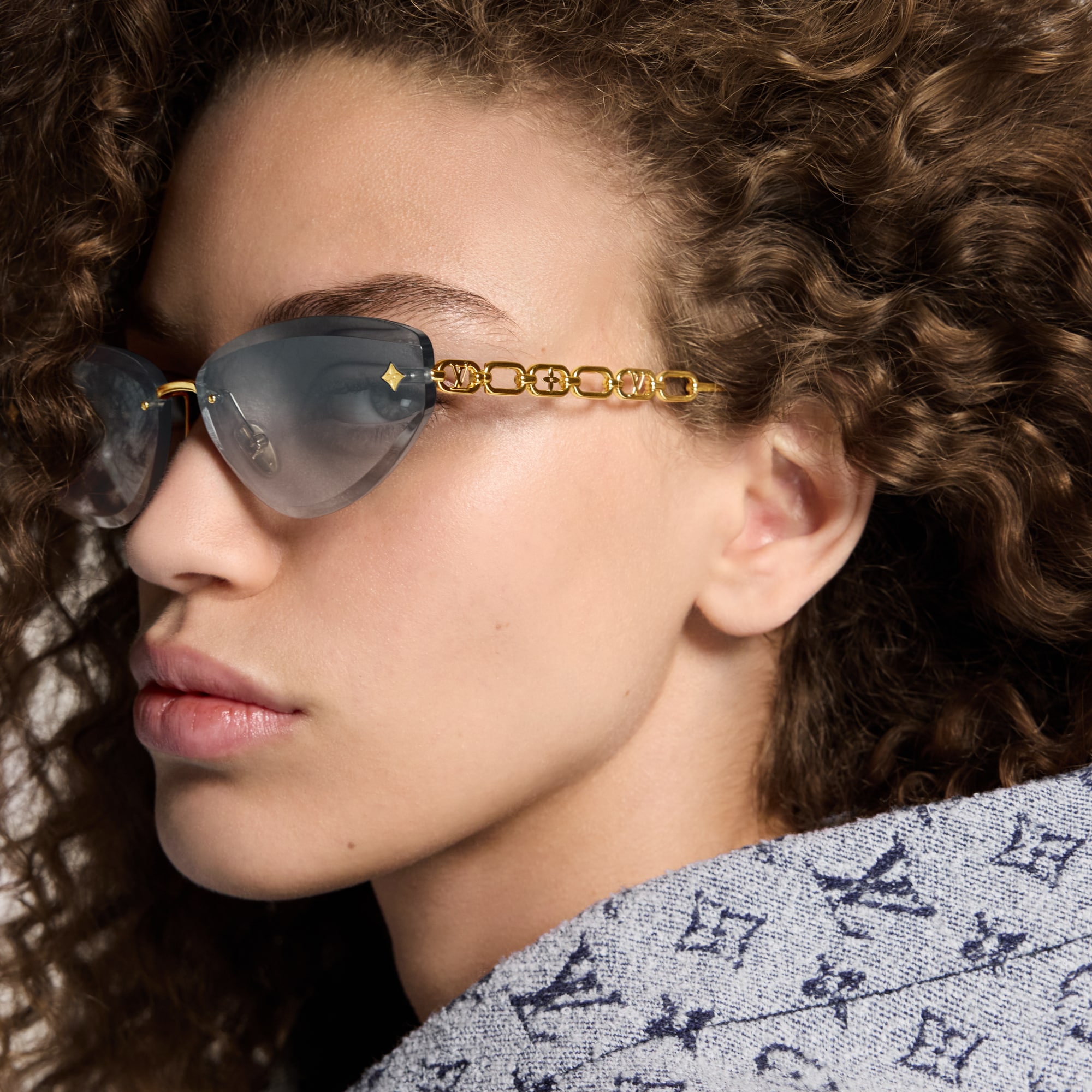 LV Jewel Low Cat Eye Sunglasses S00 in Women