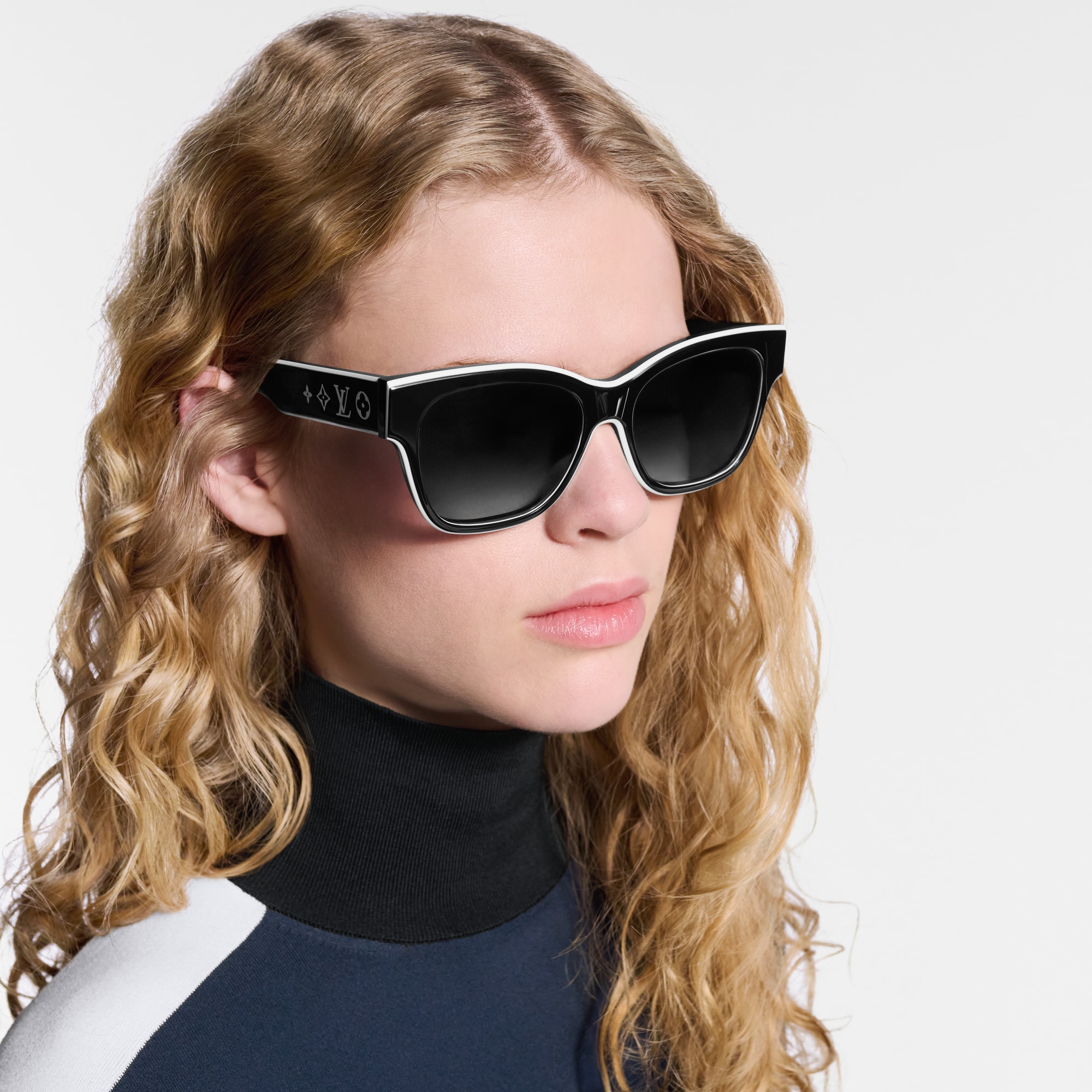 LV Line Square Sunglasses S00 in Women