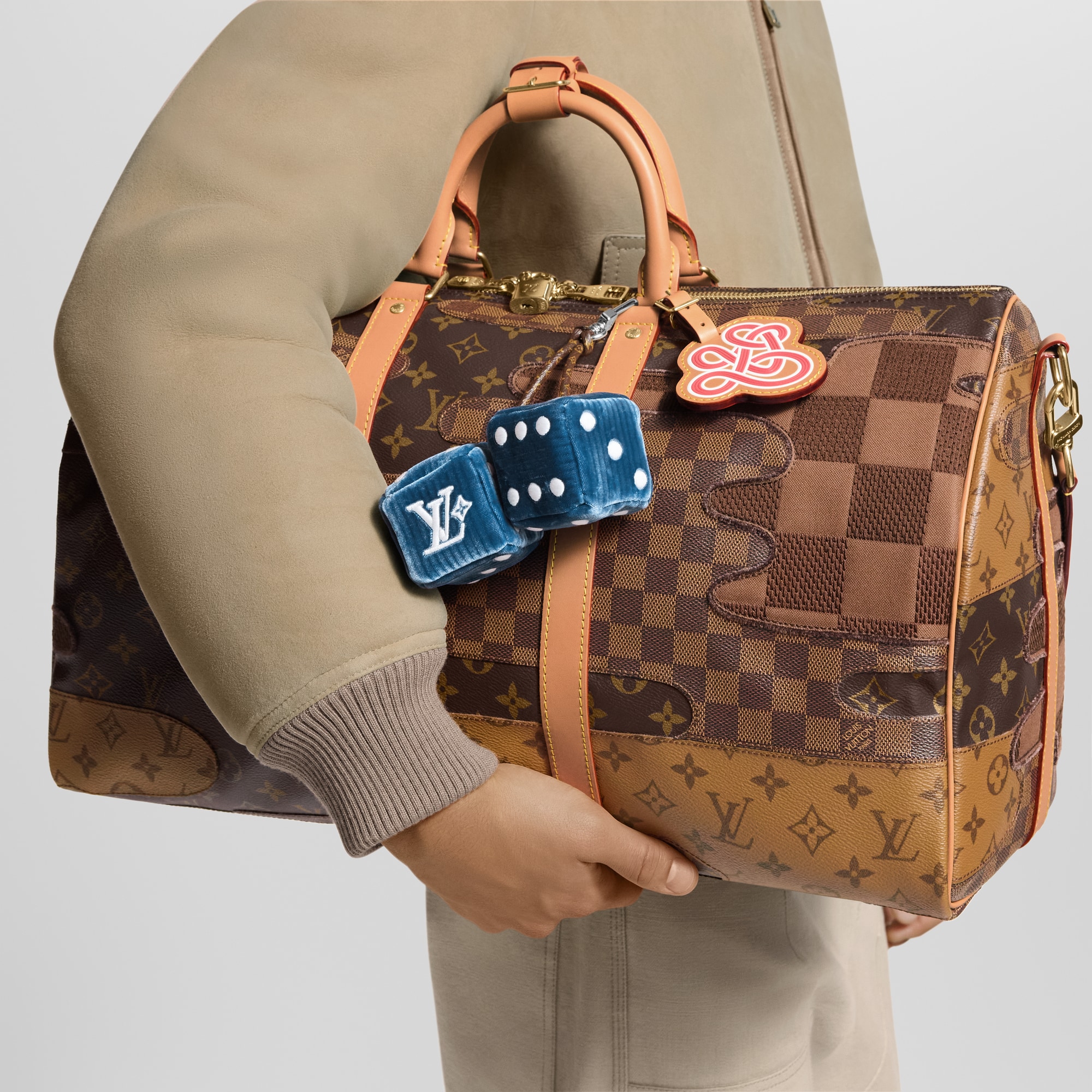 Louis Vuitton Brown Cube Bag Charm Pair with Brass Accent LV Lucky Dice Bag Charm S00 - Accessories | LOUIS VUITTON main image 4