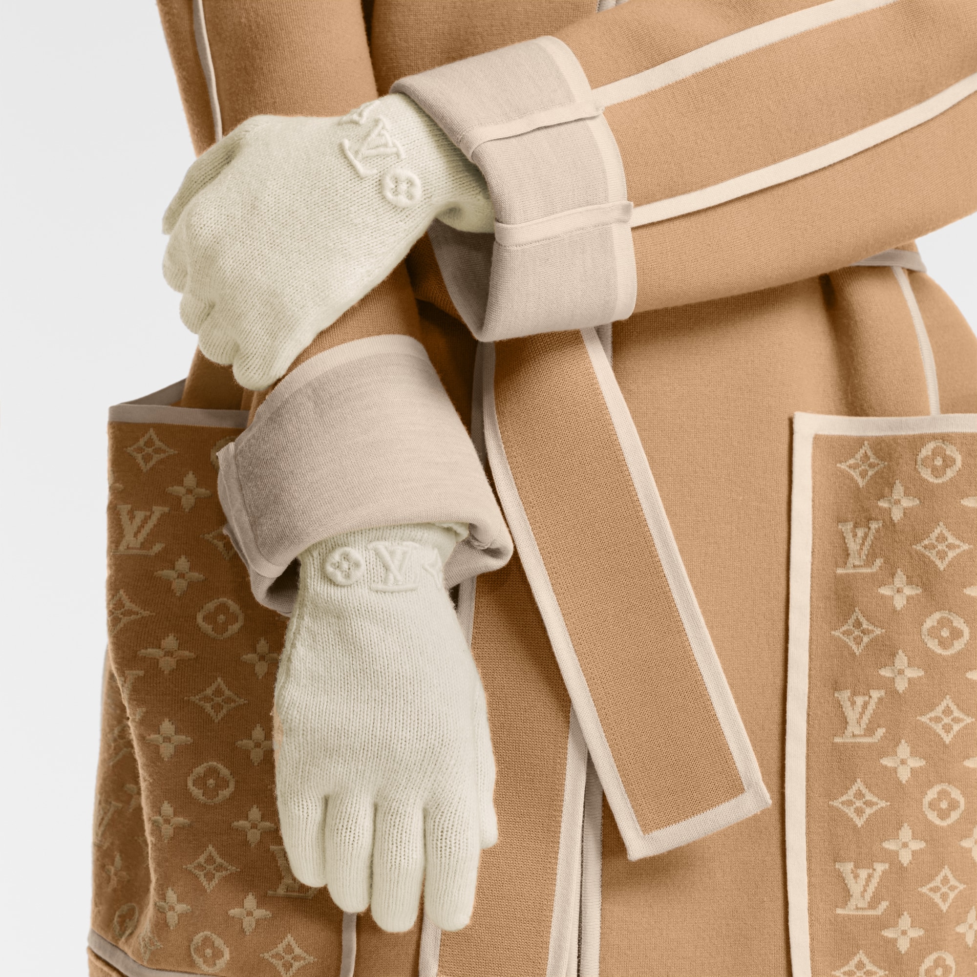 LV Monogram 3D Gloves S00 in Women