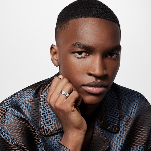 LV Mosaic Thin Ring S00 in Men's Fashion Jewelry Rings collections by Louis Vuitton (Product zoom)