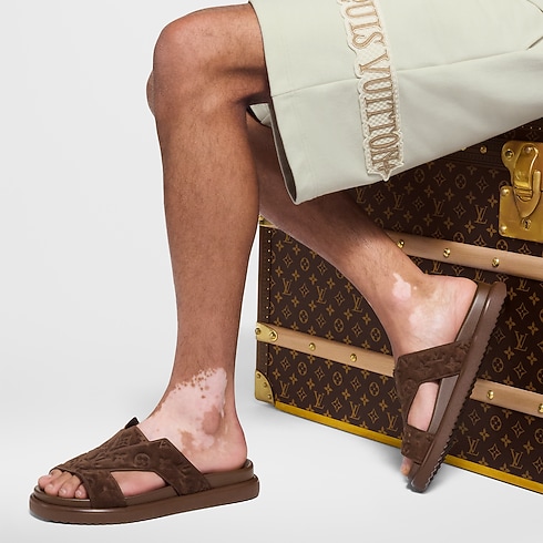 LV Oasis Mule in Men's Shoes Sandals collections by Louis Vuitton (Product zoom)