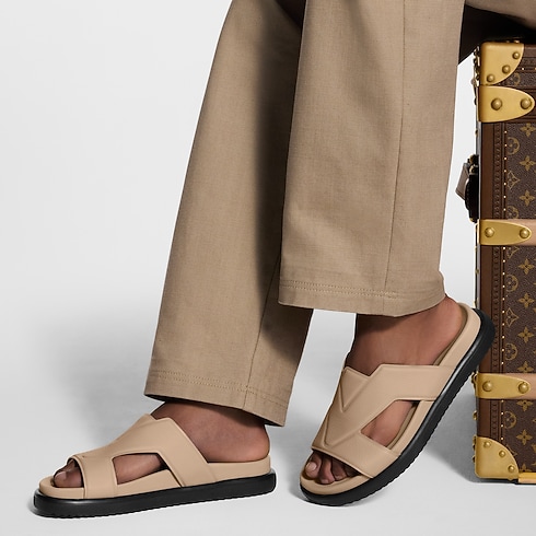 LV Oasis Mule in Men's Shoes Sandals collections by Louis Vuitton (Product zoom)