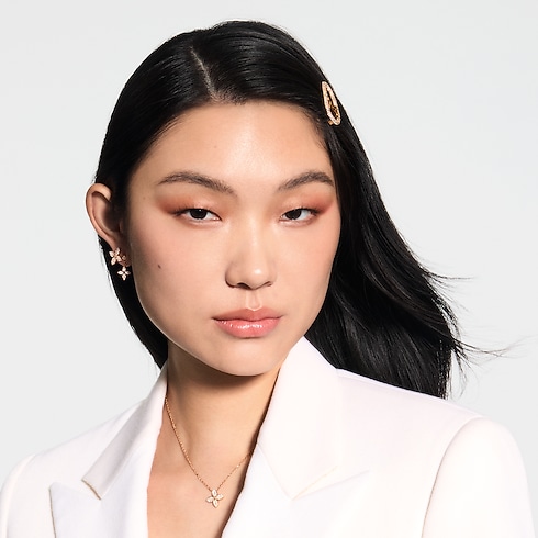 LV Ombres - Eyeshadow Palette Refill in Perfumes and Beauty 's Eyes } collections by Louis Vuitton (Product zoom)