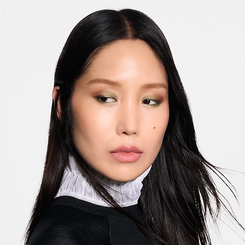 LV Ombres - Eyeshadow Palette Refill in Perfumes and Beauty 's Eyes } collections by Louis Vuitton (Product zoom)