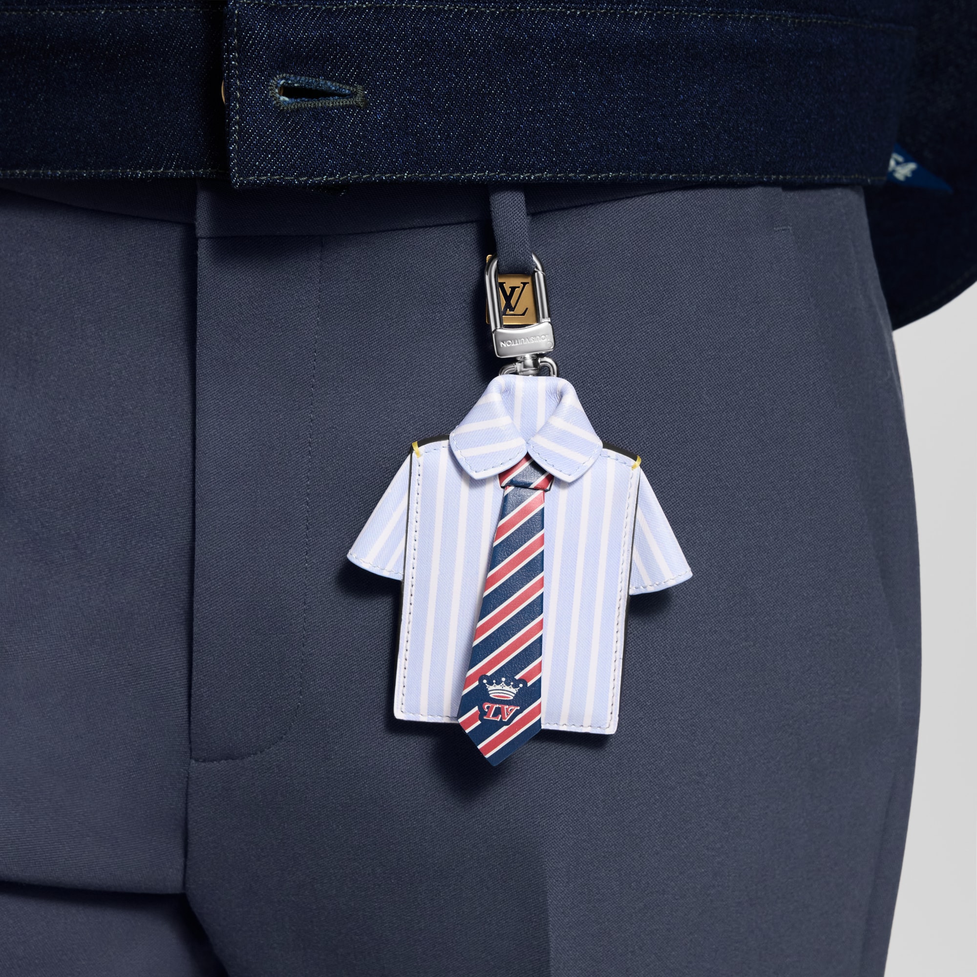 LV Preppy Bag Charm S00 in Men
