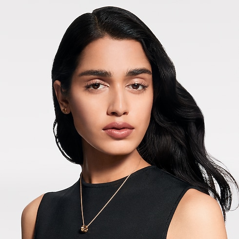 LV Rouge - Satin Lipstick in Perfumes and Beauty 's Lips } collections by Louis Vuitton (Product zoom)