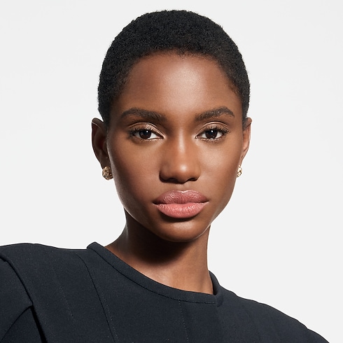 LV Rouge - Satin Lipstick in Perfumes and Beauty 's Lips } collections by Louis Vuitton (Product zoom)