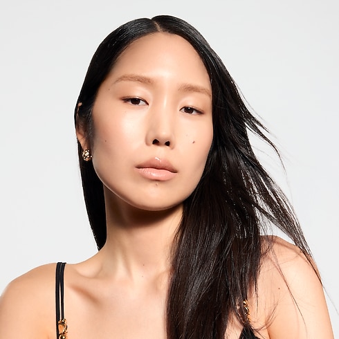 LV Rouge - Satin Lipstick in Perfumes and Beauty 's Lips } collections by Louis Vuitton (Product zoom)