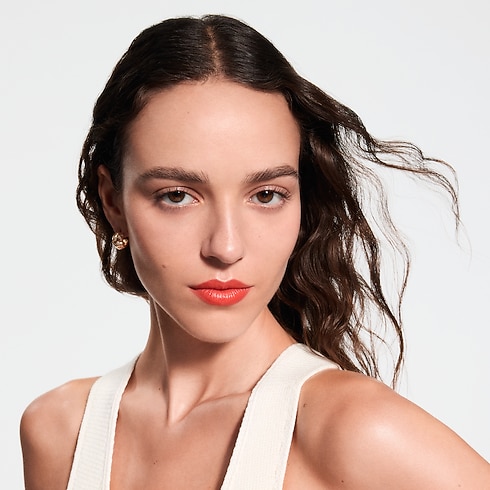 LV Rouge - Satin Lipstick in Perfumes and Beauty 's Lips } collections by Louis Vuitton (Product zoom)