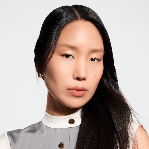 LV Rouge - Satin Lipstick Refill in Perfumes and Beauty 's Lips } collections by Louis Vuitton (Product zoom)