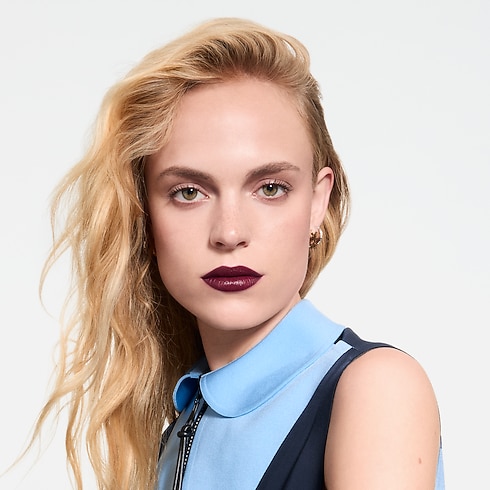 LV Rouge - Satin Lipstick Refill in Perfumes and Beauty 's Lips } collections by Louis Vuitton (Product zoom)