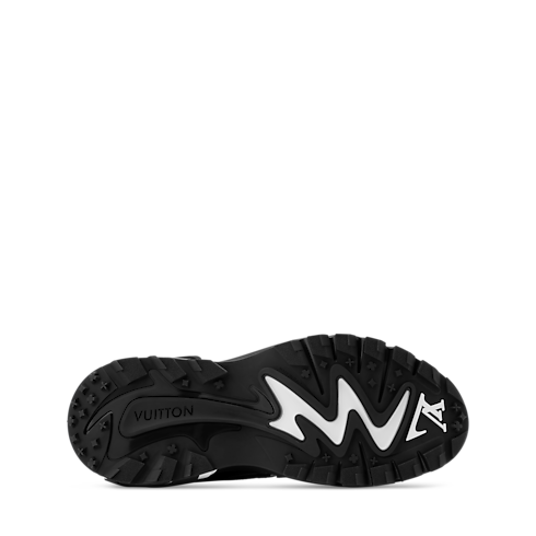 LV Runner Tatic Sneaker in Men's Shoes Sneakers collections by Louis Vuitton (Product zoom)