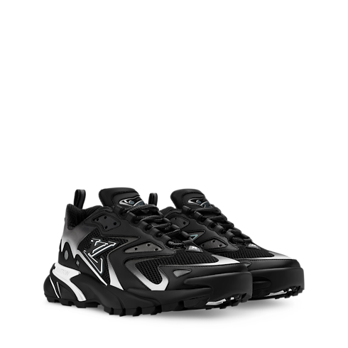 LV Runner Tatic Sneaker in Men's Shoes Sneakers collections by Louis Vuitton (Product zoom)
