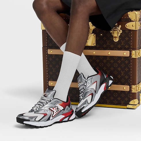 LV Runner Tatic Sneaker in Men's Shoes Sneakers collections by Louis Vuitton (Product zoom)