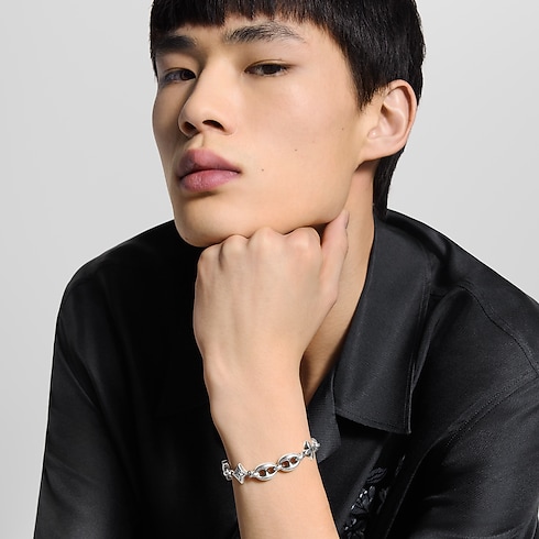 LV Sailor Large Bracelet S00 in Men's Fashion Jewelry Bracelets collections by Louis Vuitton (Product zoom)
