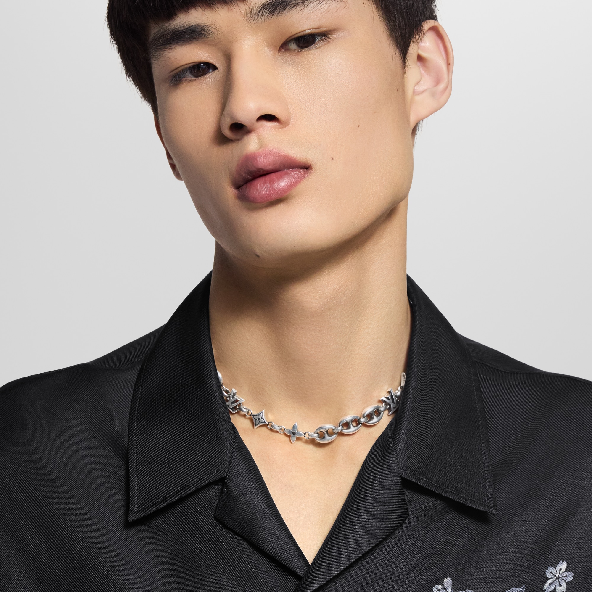 LV Sailor Medium Chain Necklace S00 in Men