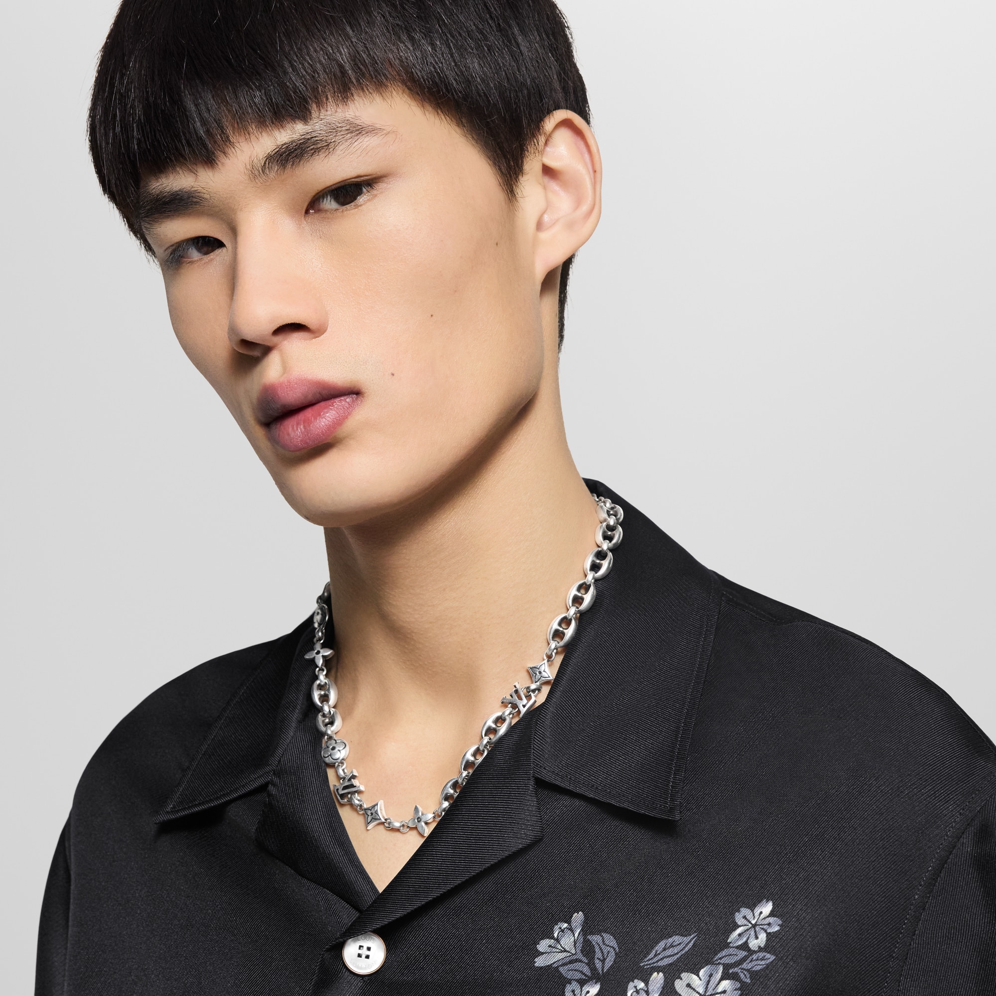 LV Sailor Medium Chain Necklace S00 in Men