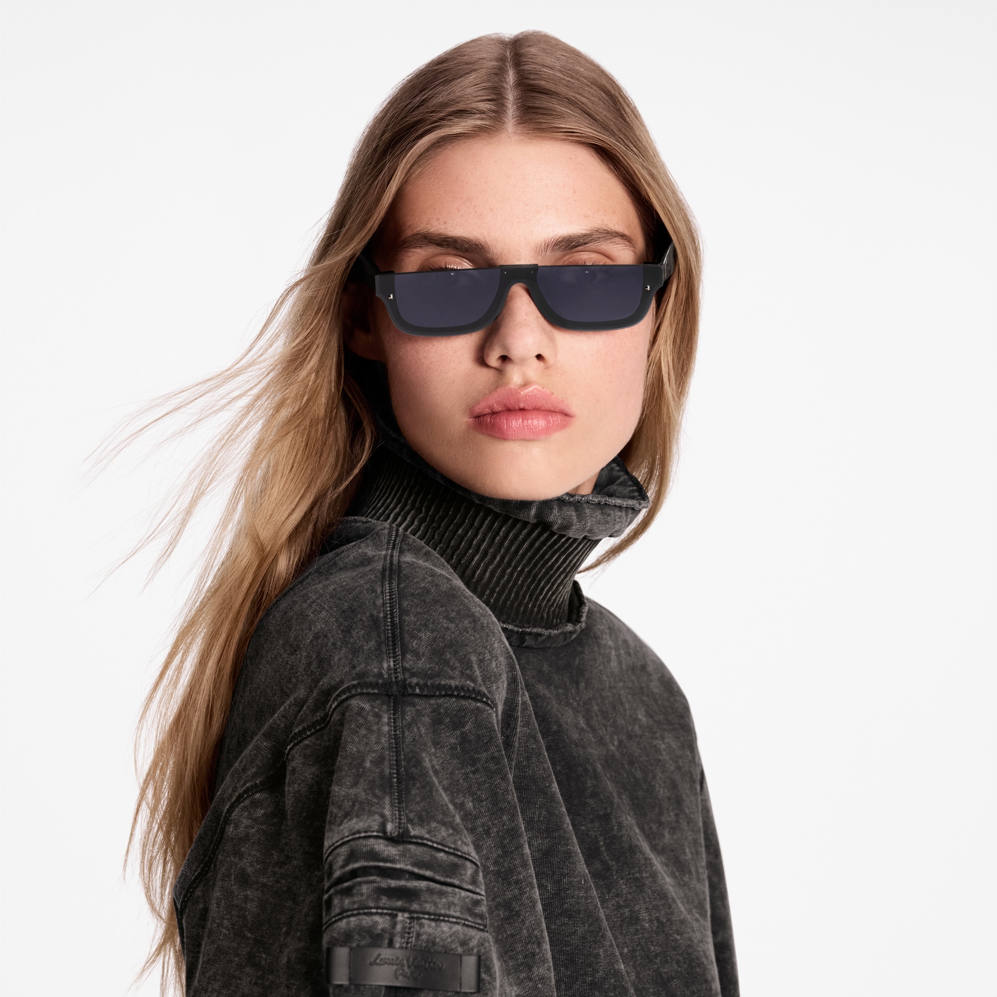 LV Script Rectangle Sunglasses S00 in Women