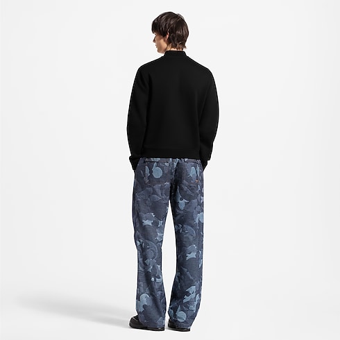 LV Signature Elegant Jersey Bomber ambiance view