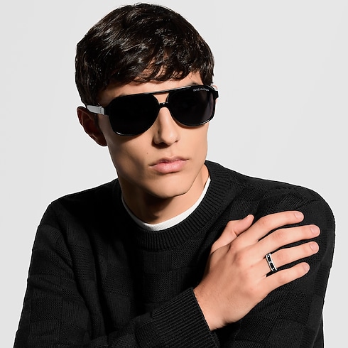 LV Spike Ring S00 in Men's Fashion Jewelry Rings collections by Louis Vuitton (Product zoom)