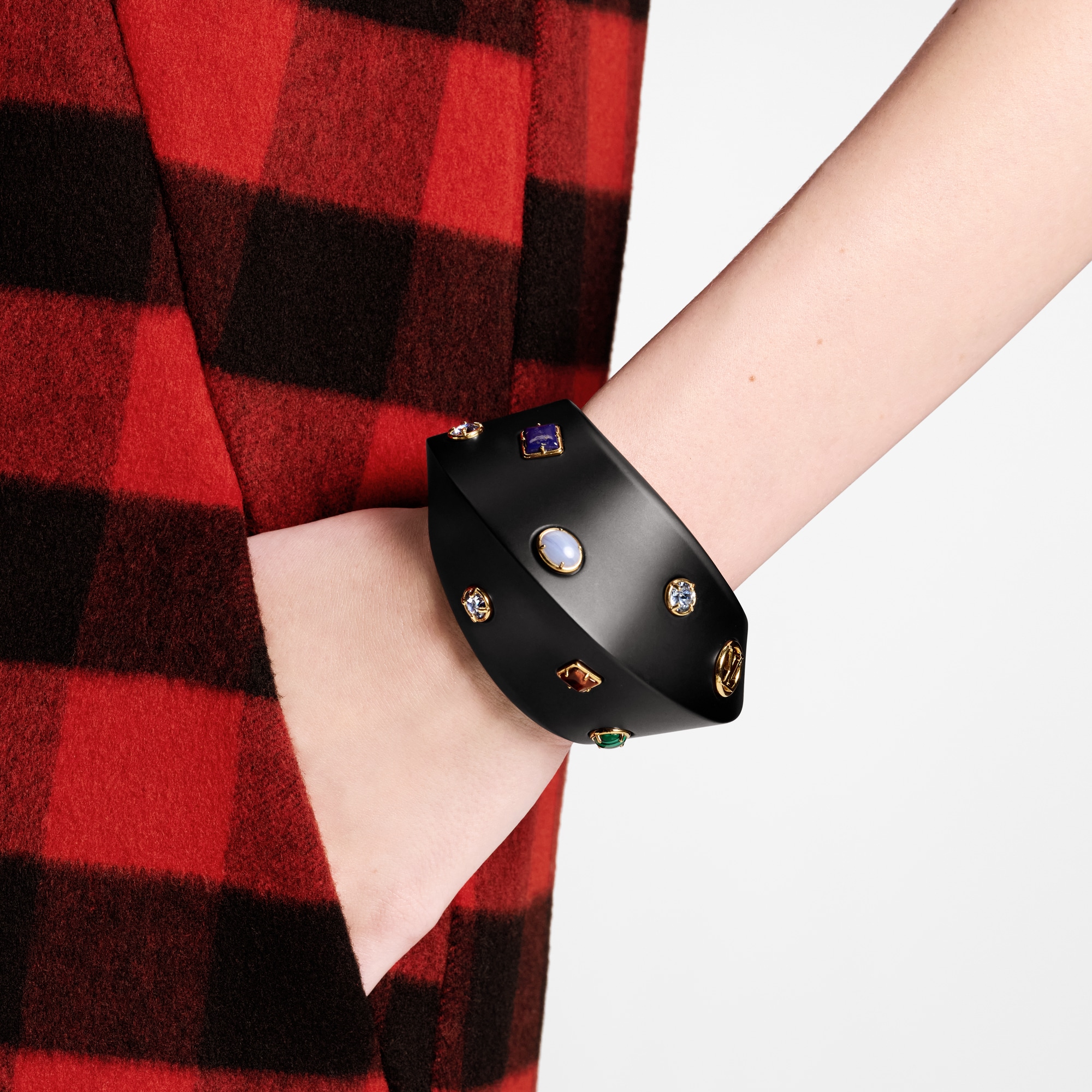 LV Swirl Cuff S00 in Women