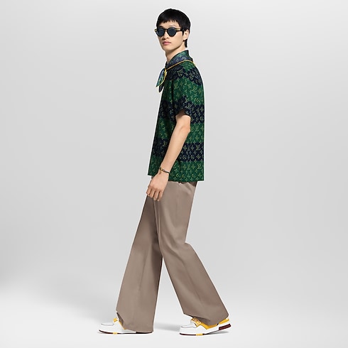 LV Trainer Sneaker in Men's Shoes Sneakers collections by Louis Vuitton (Product zoom)