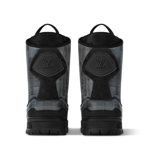 LV Trainer Snowboot in Men's Shoes Boots collections by Louis Vuitton (Product zoom)