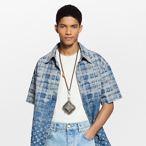 LV Tune Key Holder and Bag Charm S00 in Men's Accessories Key Holders and Bag Charms collections by Louis Vuitton (Product zoom)