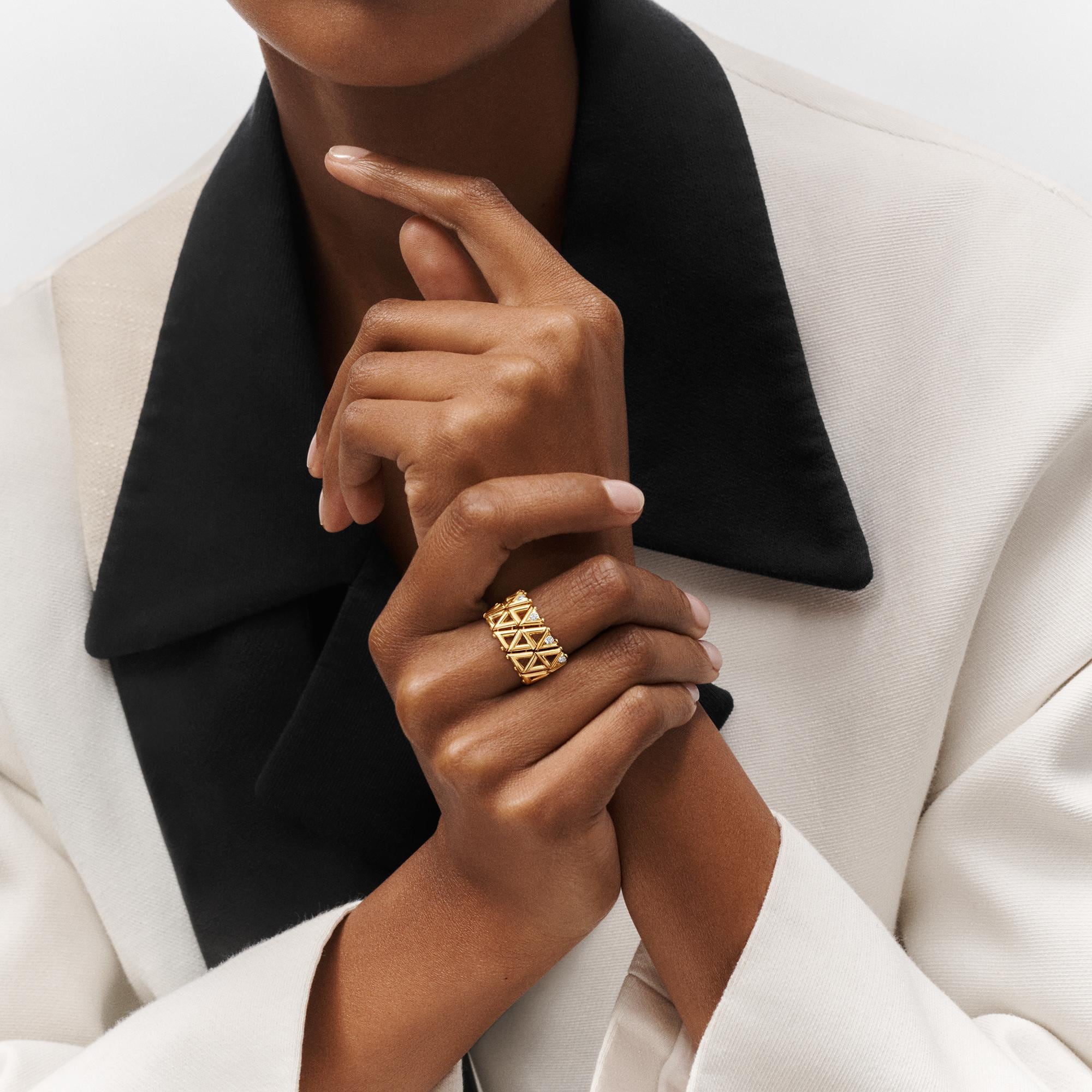 LV Volt Mesh Ring, Yellow Gold And Diamonds  in Jewellery