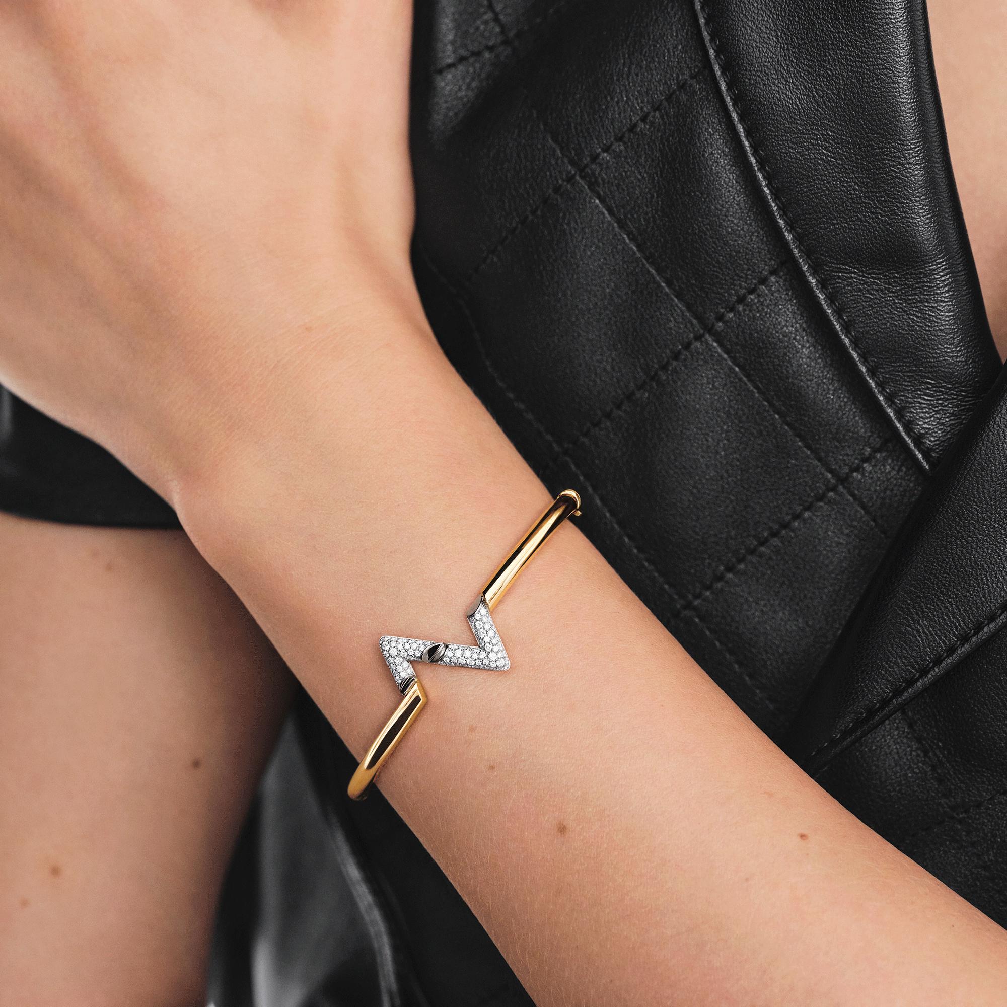 LV Volt Upside Down Bracelet, Yellow Gold, White Gold And Diamonds -  Jewellery | LOUIS VUITTON