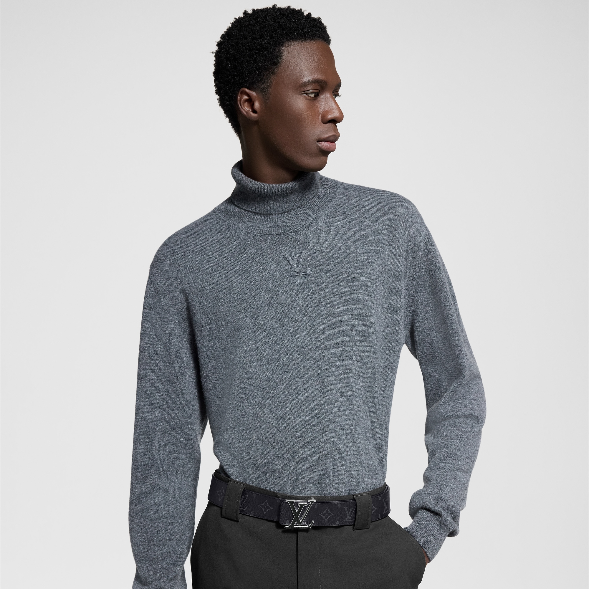 LVSE LV Embossed Turtle Neck  in New
