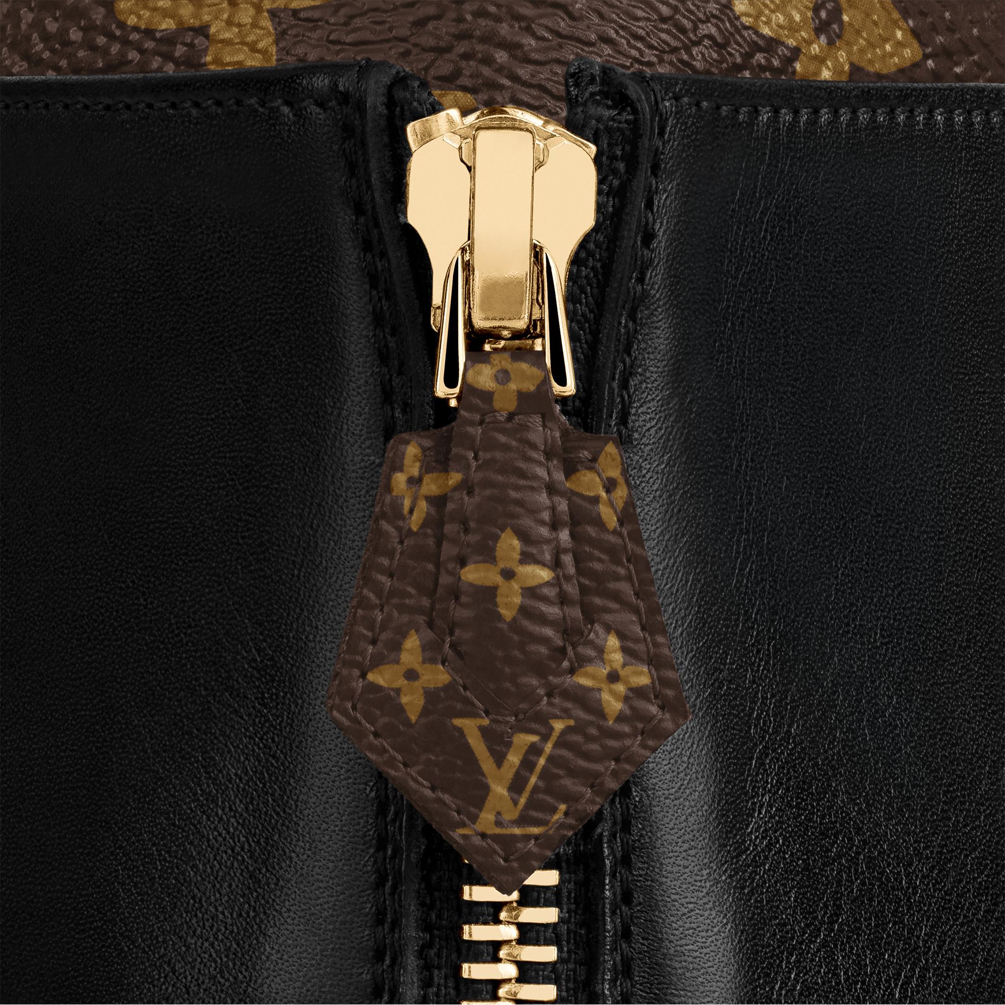 louis vuitton ankle pouch
