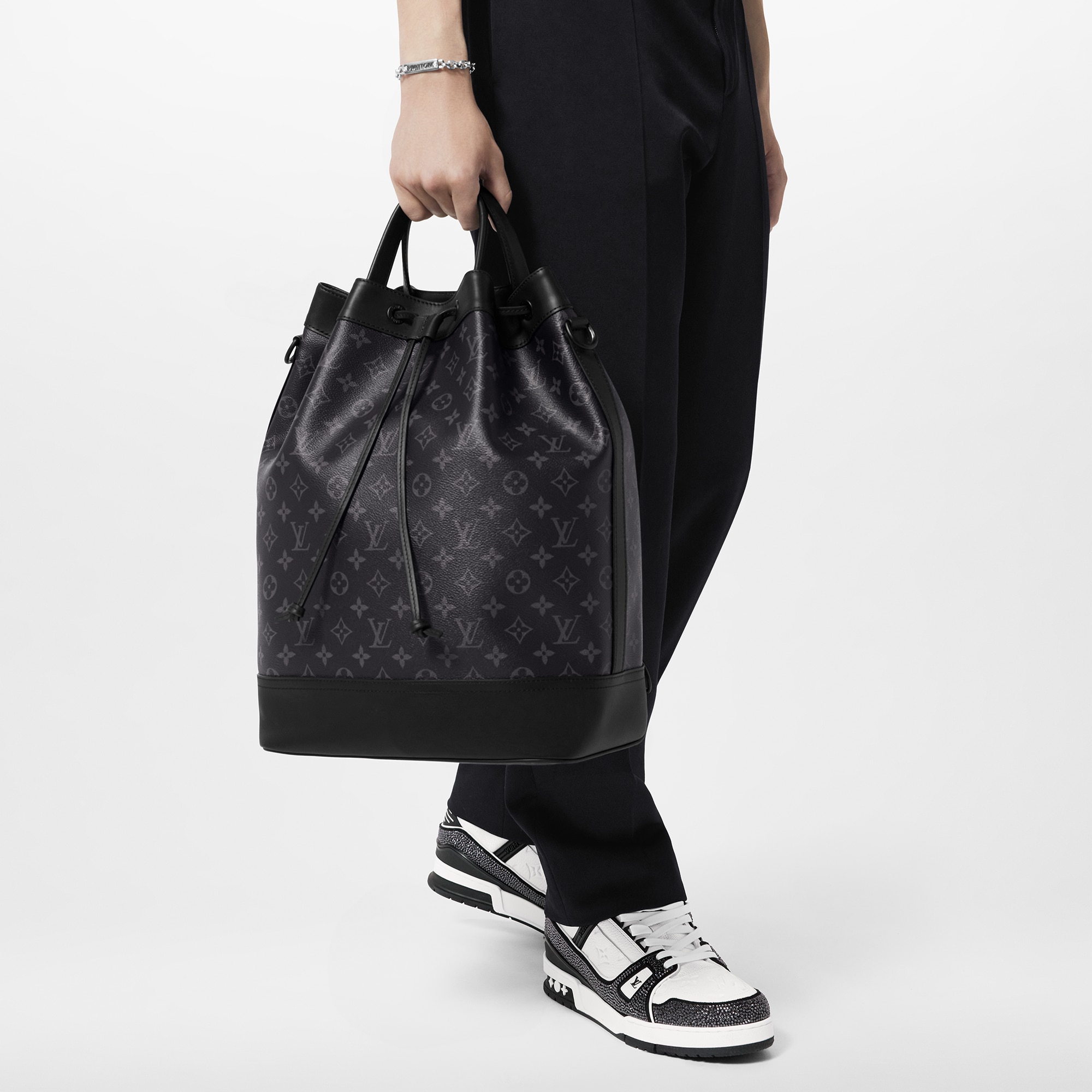 Maxi Noé Sling Monogram Eclipse in Men