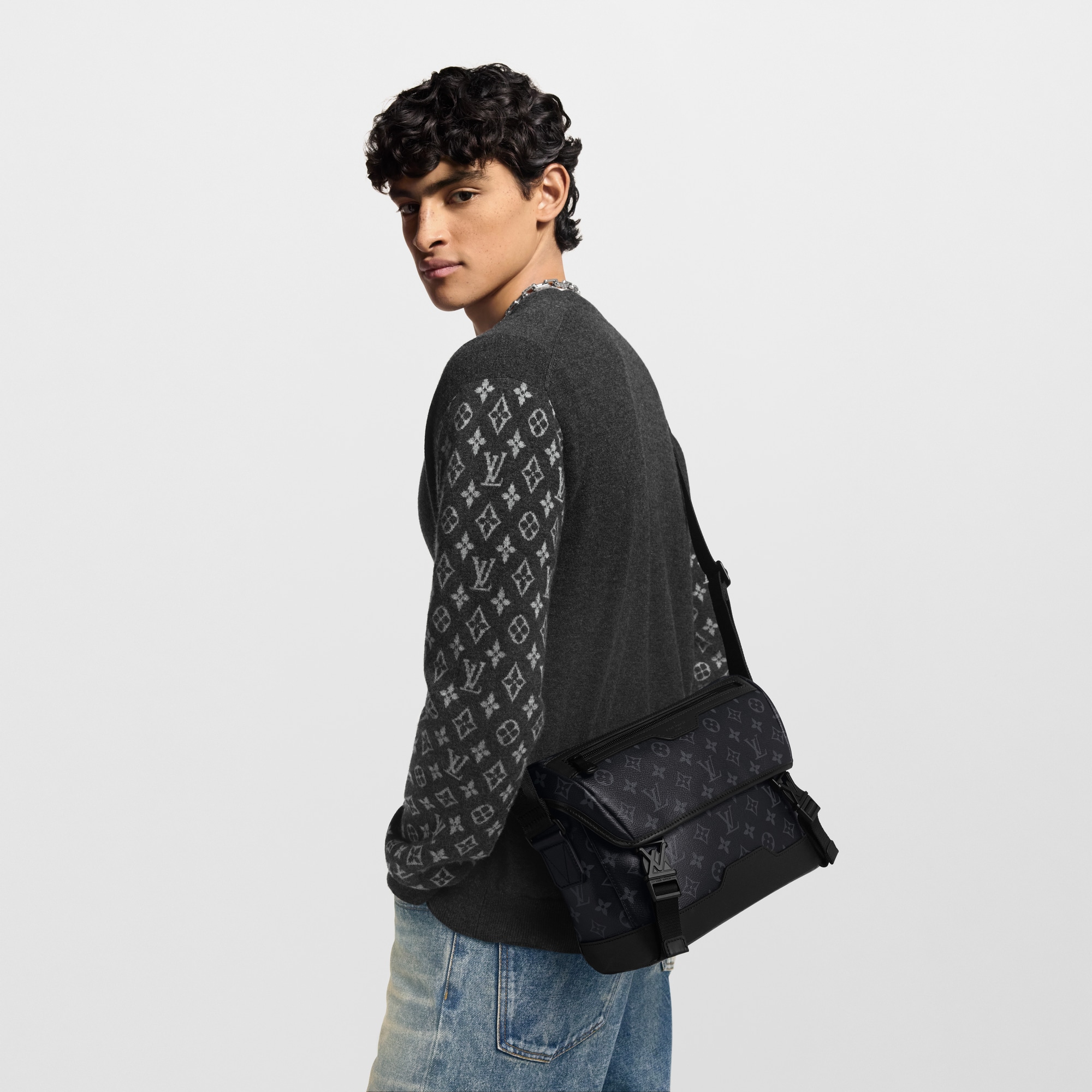 Messenger Voyager PM Monogram Eclipse Canvas in Bags and Small Leather Goods
