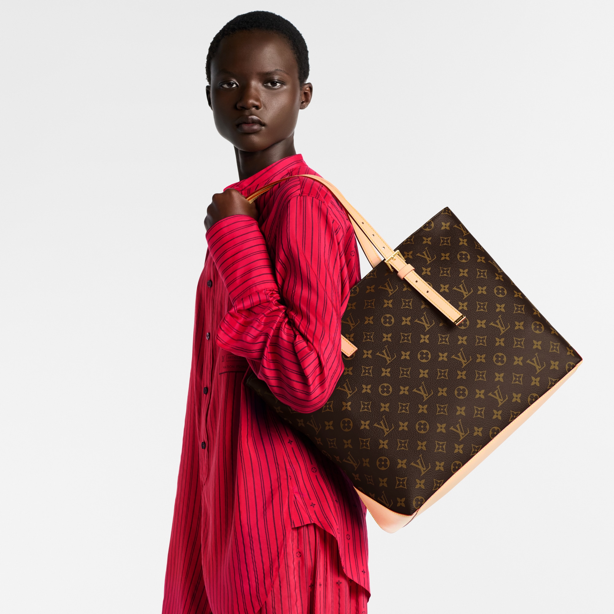 Mezzo Monogram Canvas in Women