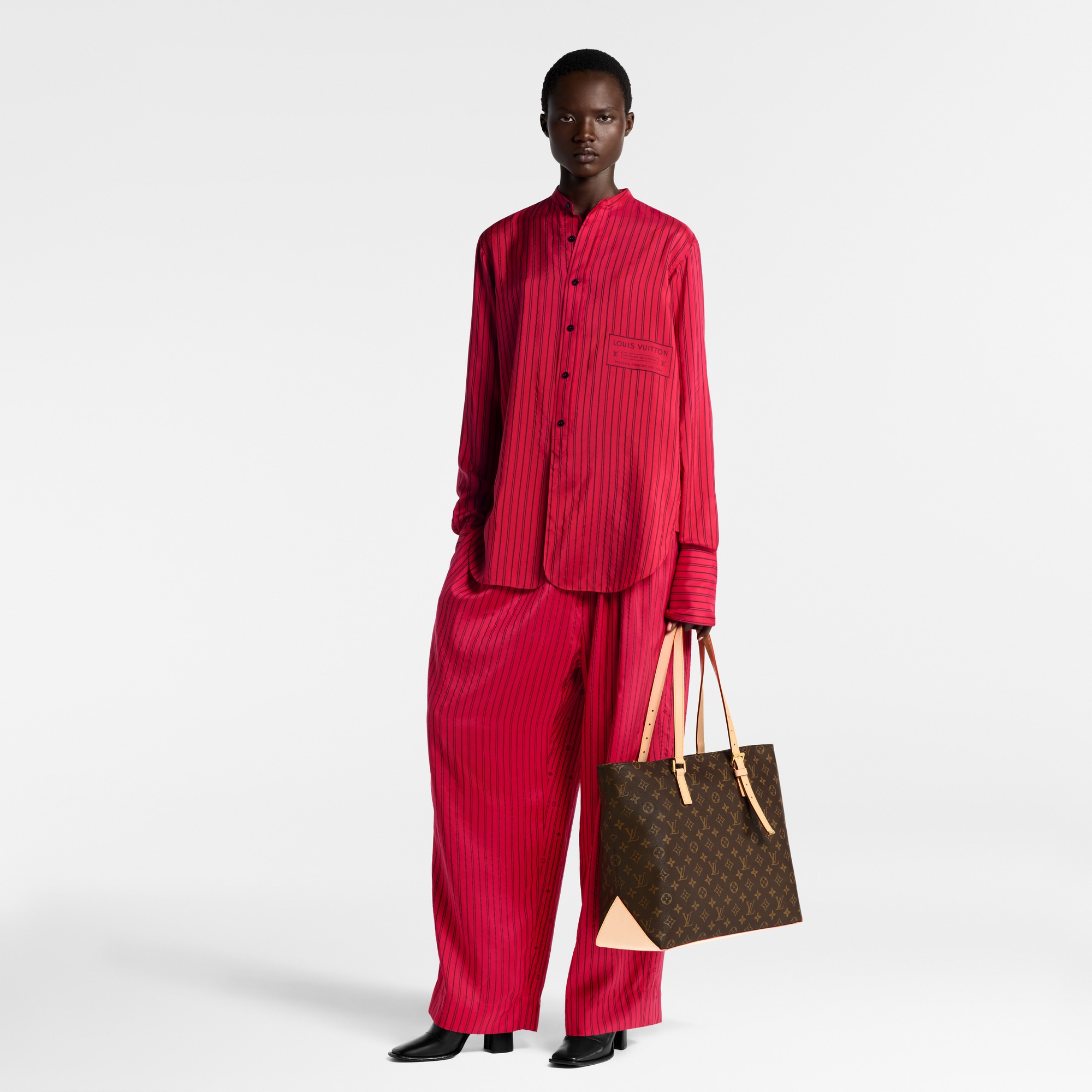 Mezzo Monogram Canvas in Women