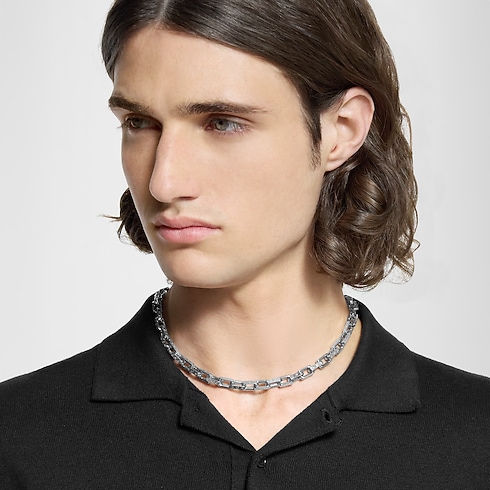 Mini Monogram Chain Necklace S00 in Men's Fashion Jewelry Necklaces and Pendants collections by Louis Vuitton (Product zoom)