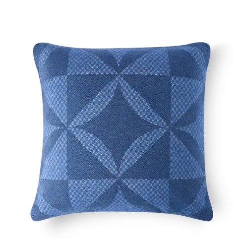 Blue (Not Available)