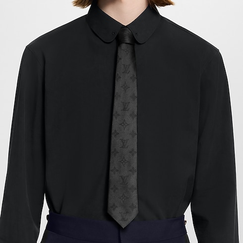 Monogram 3D Tie
S00 in Men's Accessories Ties and Pocket Squares collections by Louis Vuitton (Product zoom)