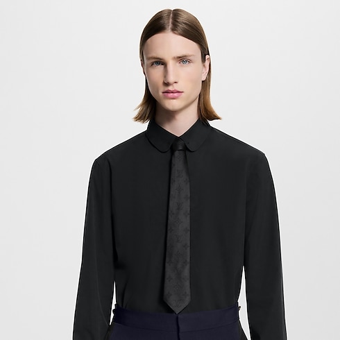 Monogram 3D Tie
S00 in Men's Accessories Ties and Pocket Squares collections by Louis Vuitton (Product zoom)