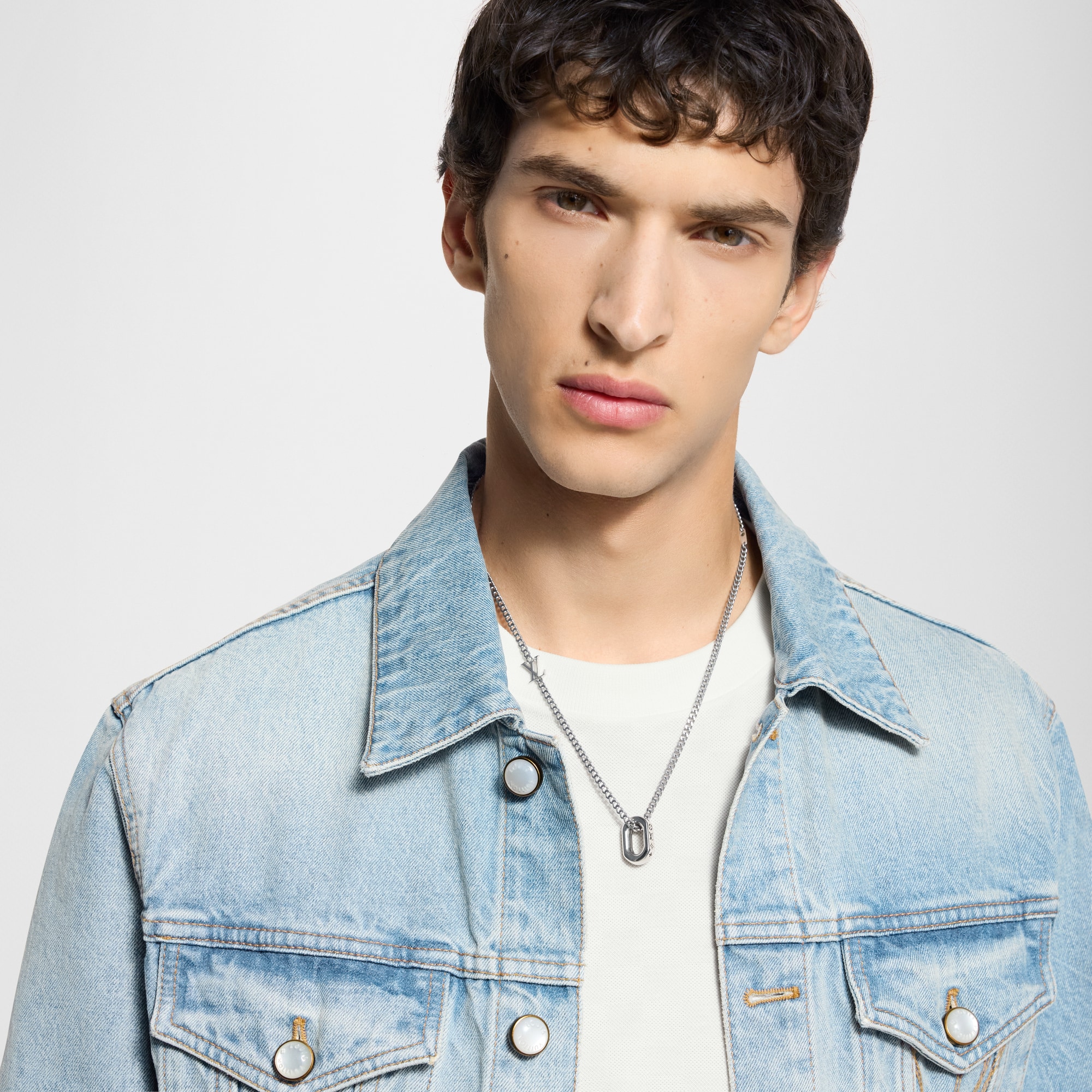 Monogram Chain Pendant S00 in Men