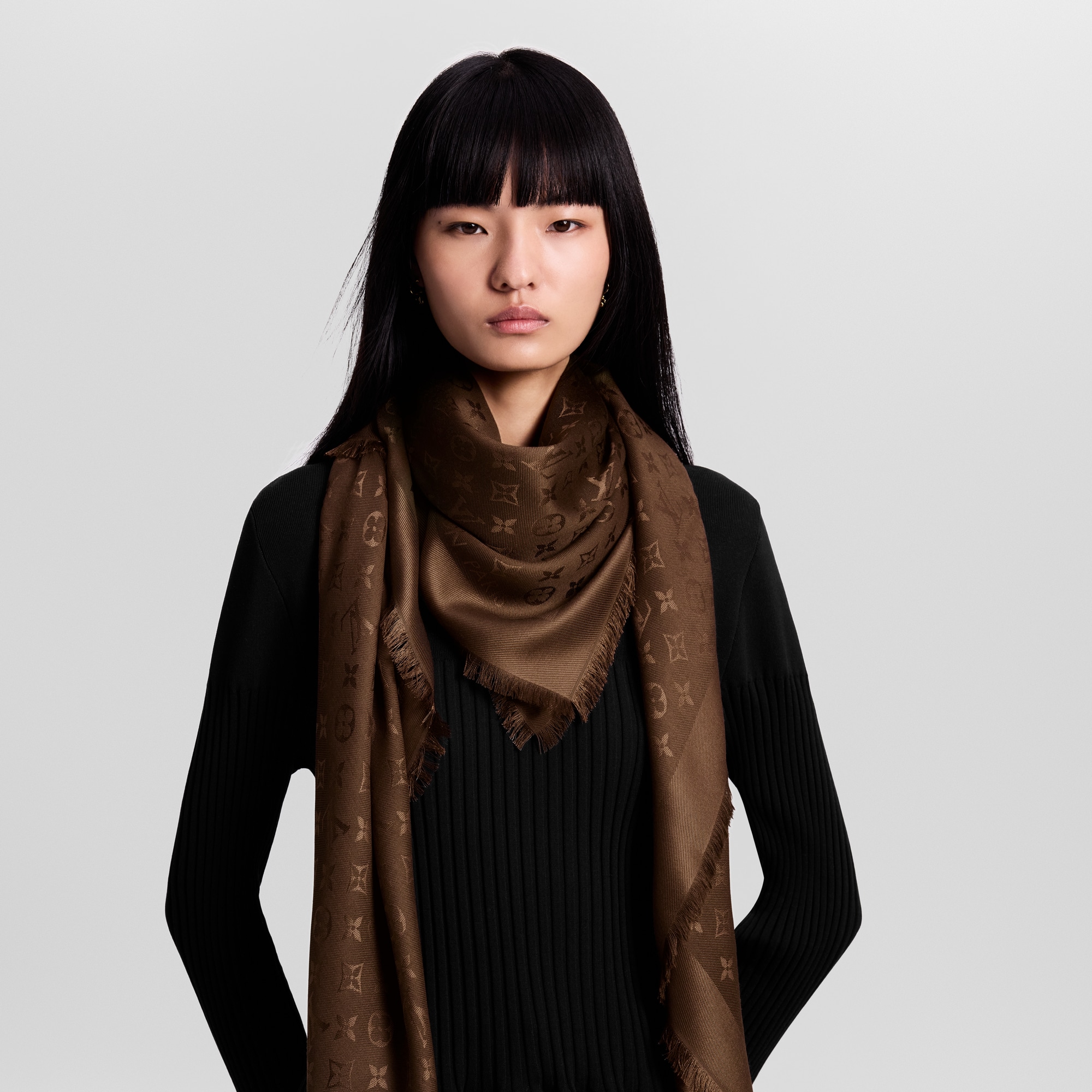 Monogram Classic Shawl S00 in Women