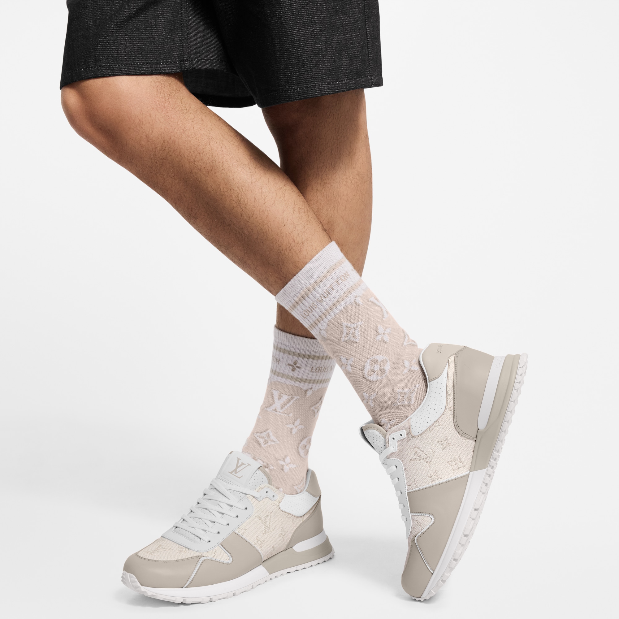S00 Accessories Home Textile Monogram Heritage Socks | Louis Vuitton ® (Product zoom)