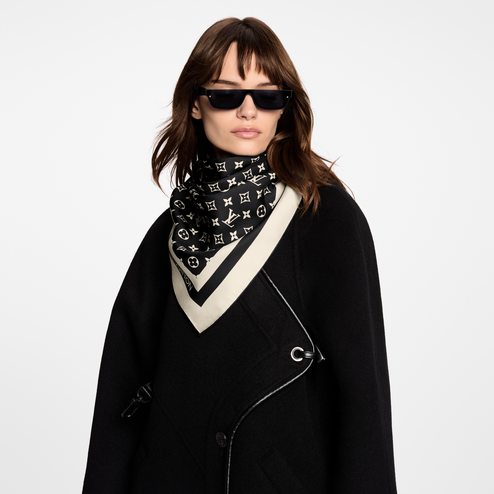 Monogram Silhouette Square 90 S00 in Women