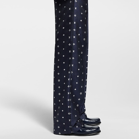 Monogram Silk Pajama Pants in Men's Ready-to-Wear Trousers collections by Louis Vuitton (Product zoom)