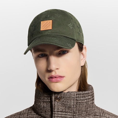 Monogram Surplus Cap
S00 in Men's Accessories Hats, Beanies and Gloves collections by Louis Vuitton (Product zoom)