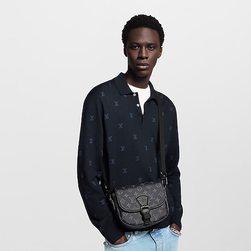 Montsouris Messenger PM Monogram Eclipse in Bags and Small Leather Goods's Men Bags Newness collections by Louis Vuitton (Product zoom)